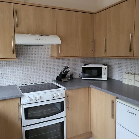 Villa Grayz Townhouse - Free Onsite Parking For 2 Cars à Lincoln Extérieur photo