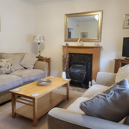 Villa Grayz Townhouse - Free Onsite Parking For 2 Cars à Lincoln Extérieur photo