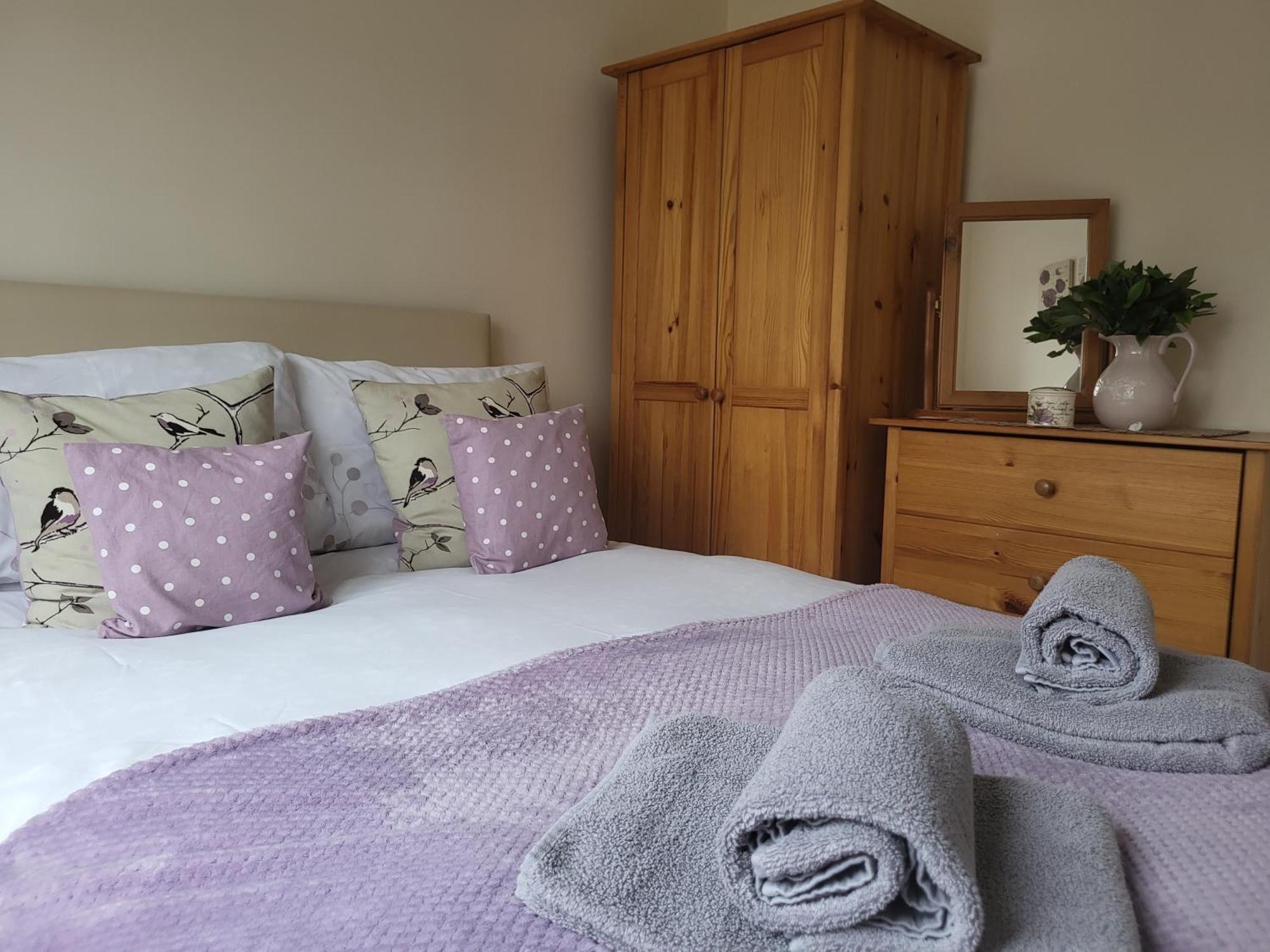 Villa Grayz Townhouse - Free Onsite Parking For 2 Cars à Lincoln Extérieur photo